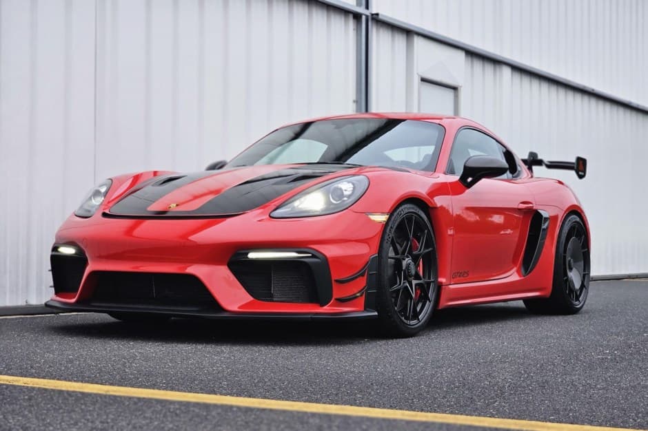 2023 Porsche Cayman GT4 sold for $190,000