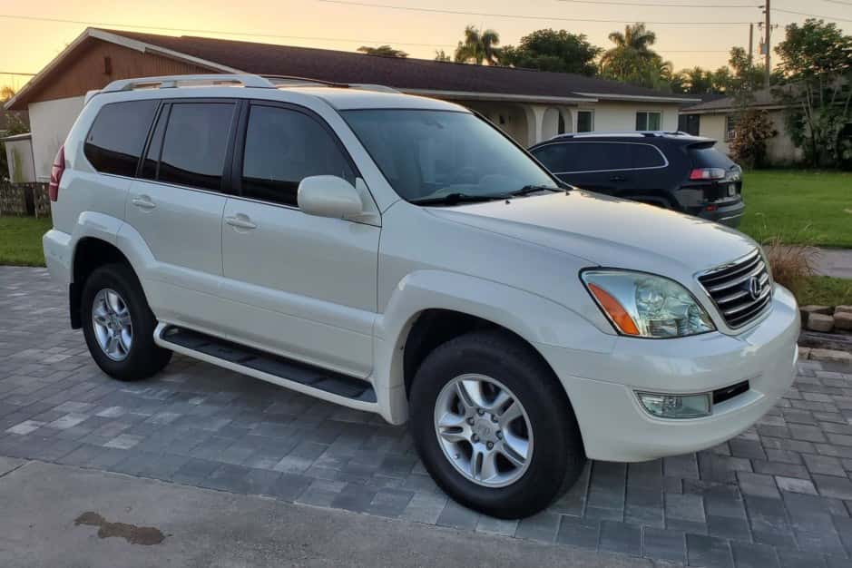 2004 Lexus GX sold for $14,750