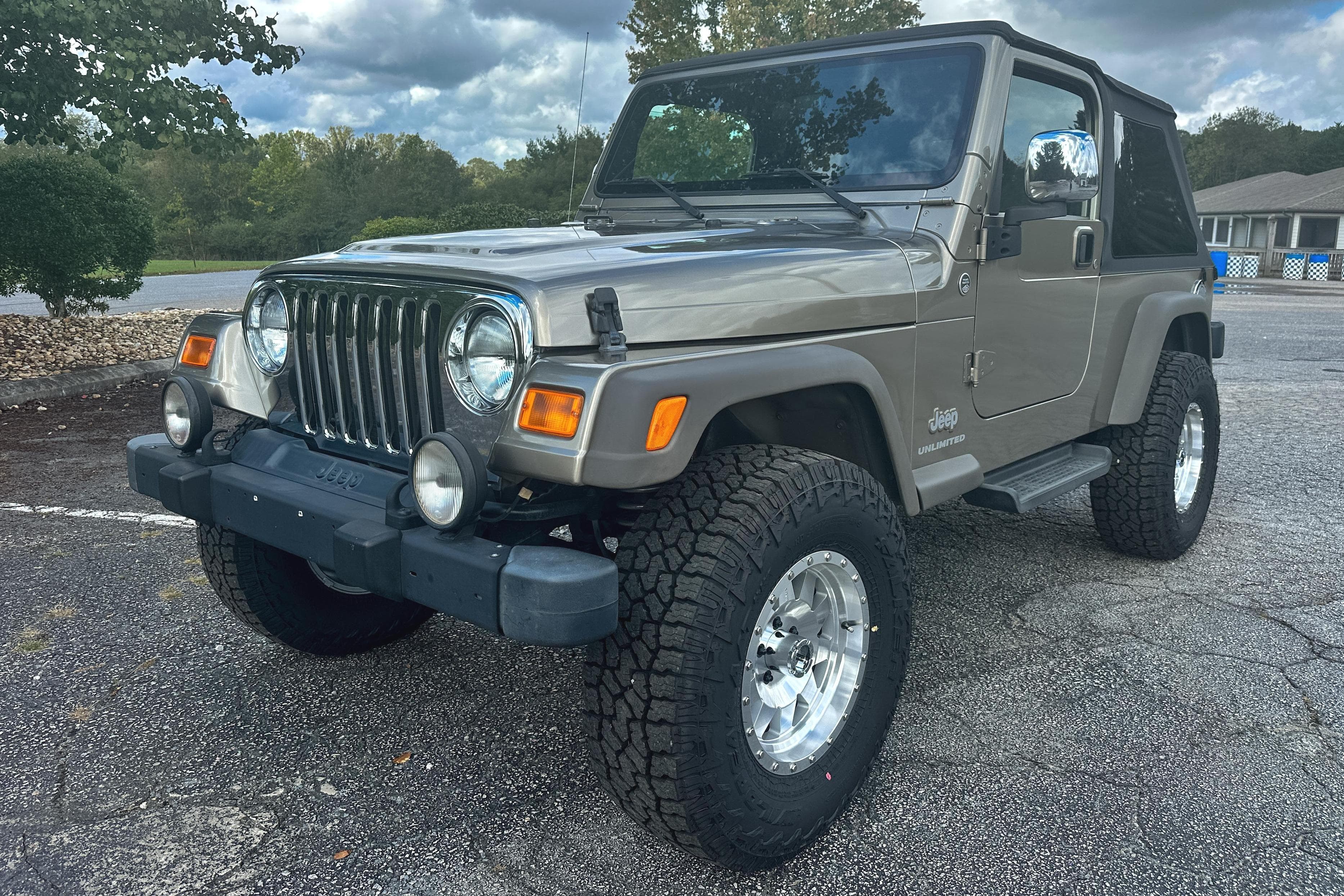 2006 Jeep Wrangler sold for $15,250