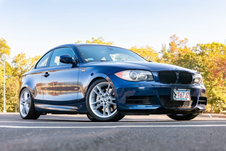 2011 BMW E82/E88 1-Series sold for $17,400