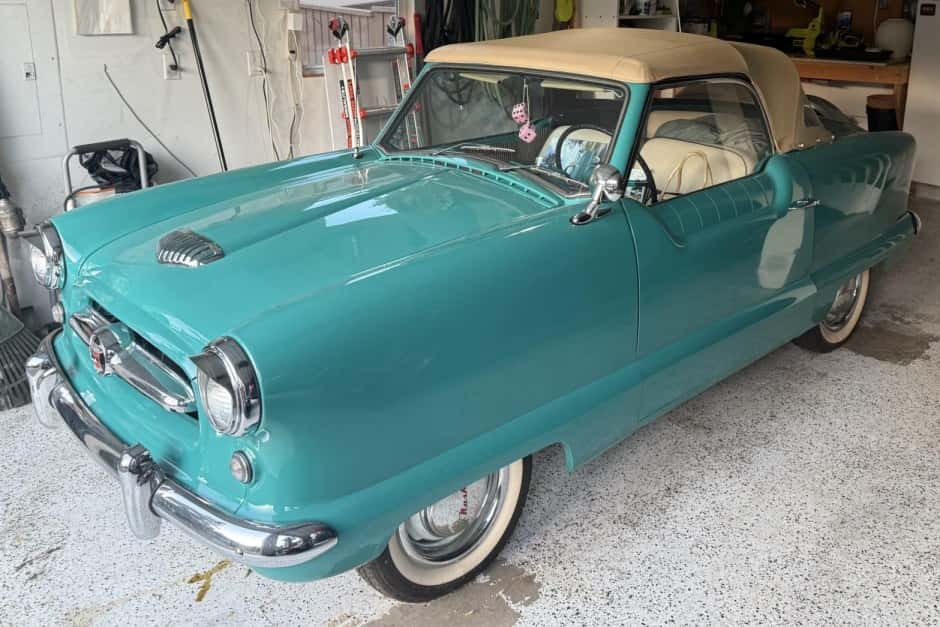 1954 Nash Metropolitan sold for $13,000