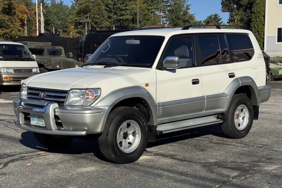 1997 Toyota Land Cruiser Prado 90-Series sold for $11,400