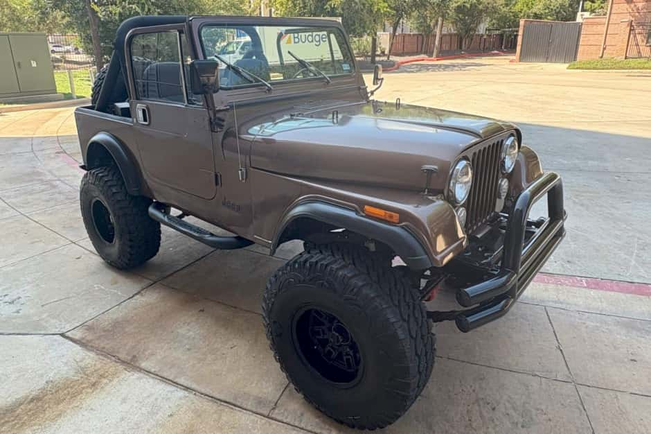 1985 Jeep CJ-7 sold for $13,000