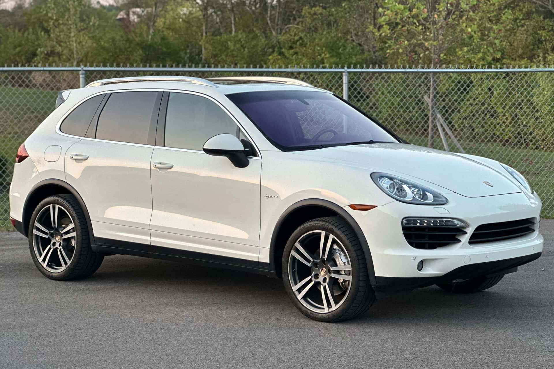 2012 Porsche Cayenne sold for $12,958