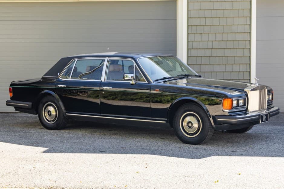 1985 Rolls-Royce SZ Silver Spirit & Silver Spur sold for $11,650