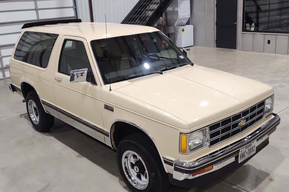 1985 Chevrolet S-10 Blazer 1982-1994 sold for $8,750