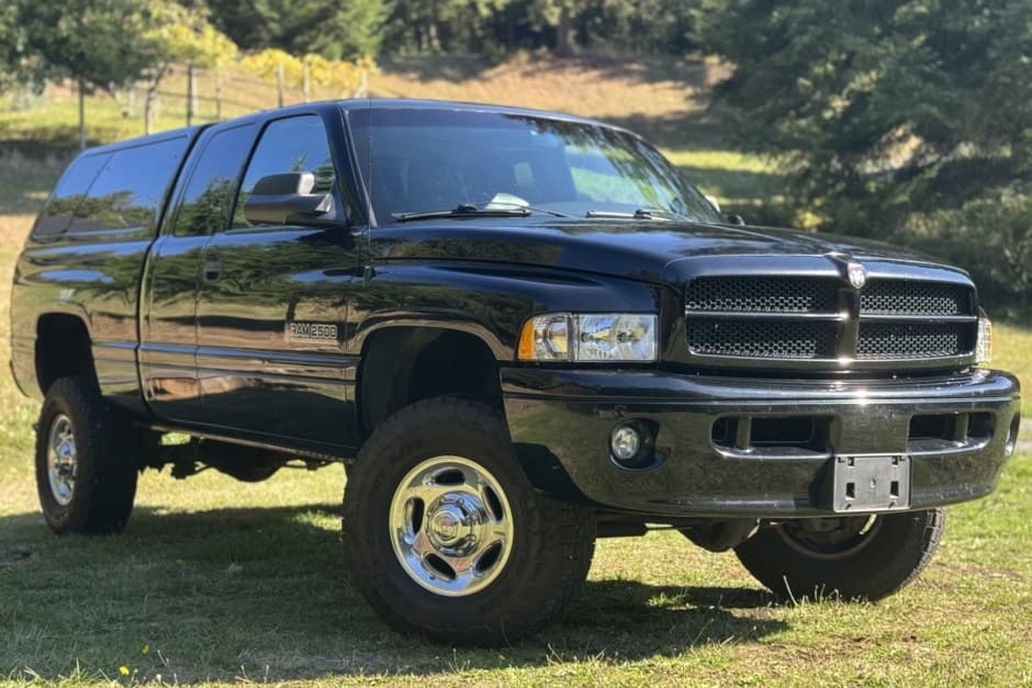 2001 Dodge Ram HD (1994-2002) sold for $37,000