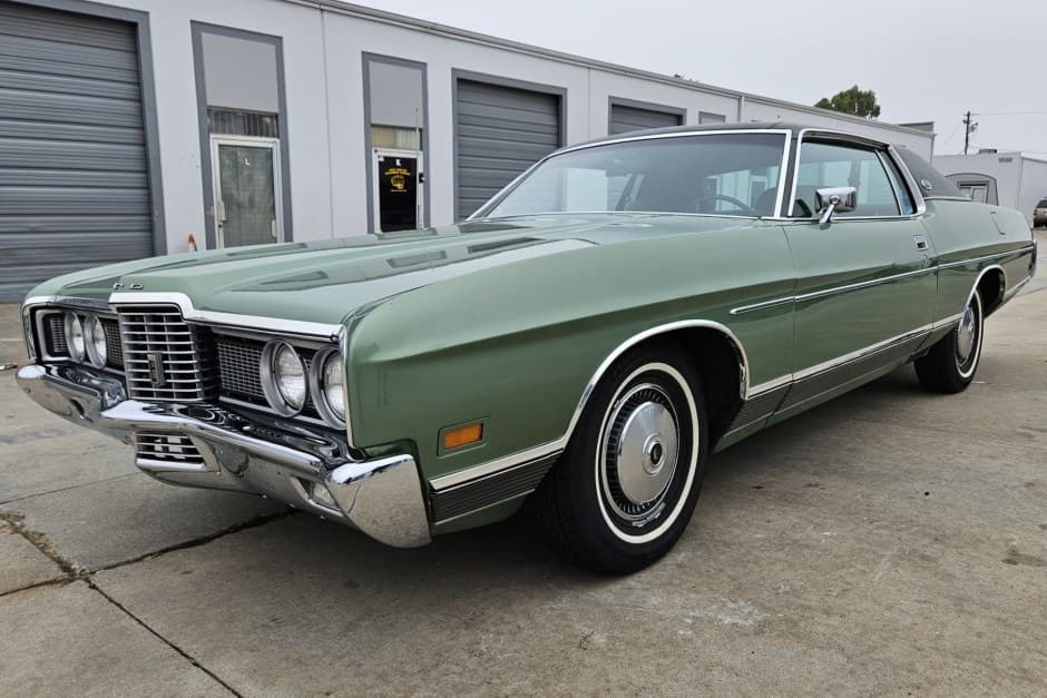 1972 Ford LTD sold for $8,300