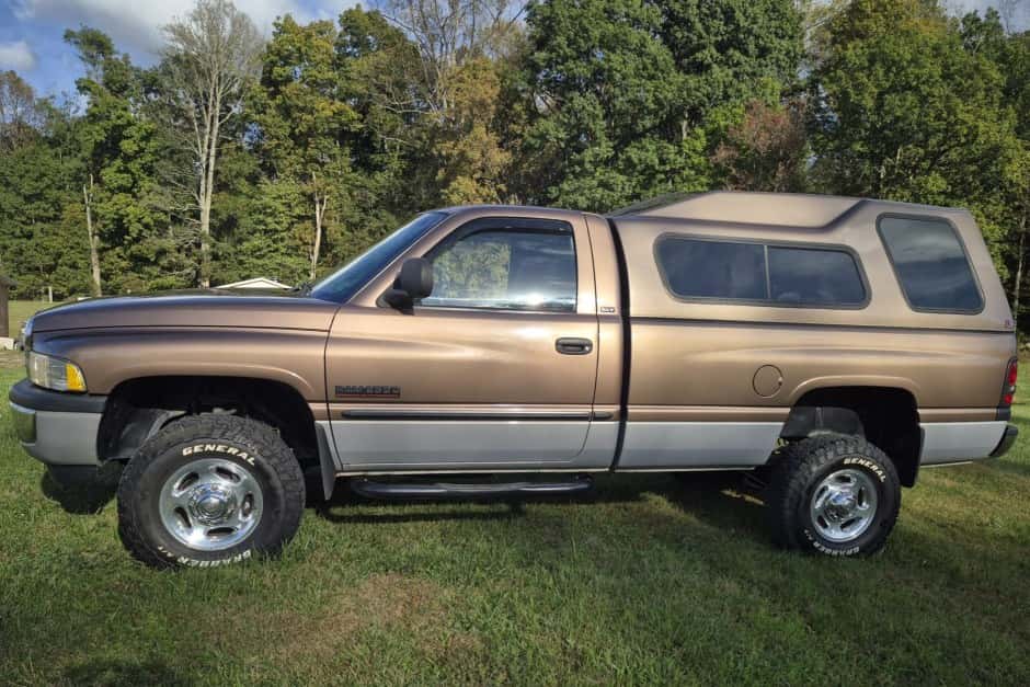 2000 Dodge Ram HD (1994-2002) sold for $16,250