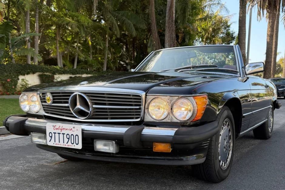 1986 Mercedes-Benz R107 SL sold for $15,750
