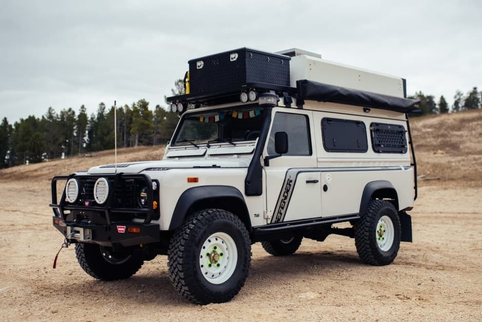 1993 Land Rover 110 / Defender 110 (Euro Spec) sold for $38,500