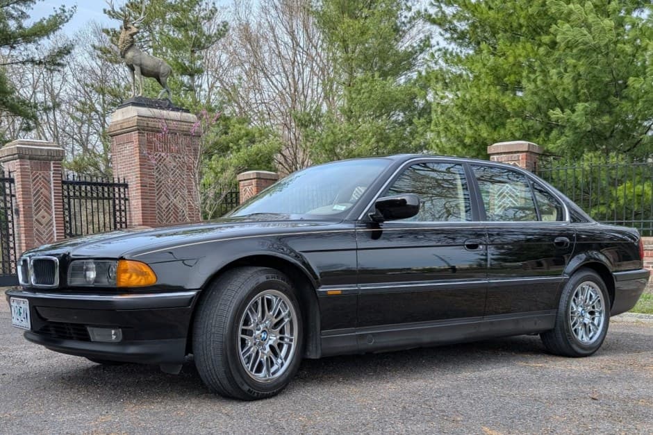 1997 BMW E38 7-Series sold for $15,750