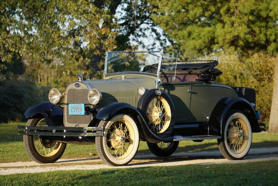 1929 Ford sold for $16,500