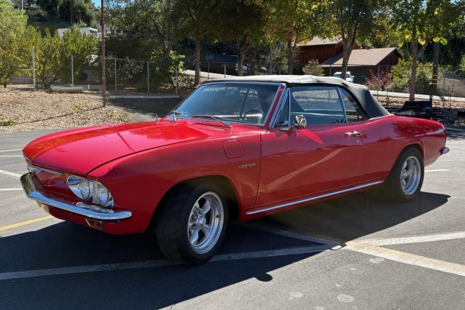 1965 Chevrolet Corvair (1965-1969) sold for $7,100