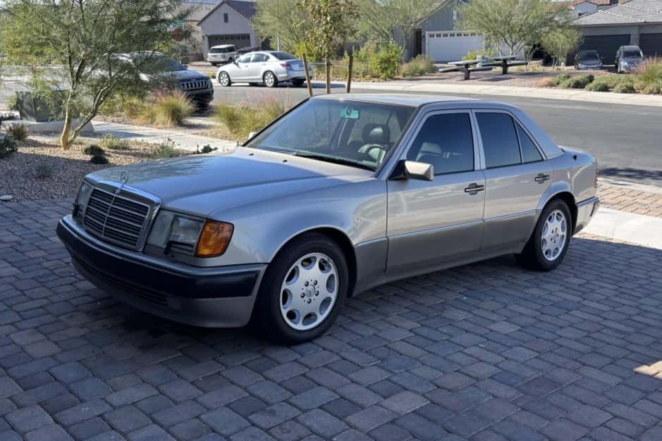 1992 Mercedes-Benz 500E & E500 sold for $27,500