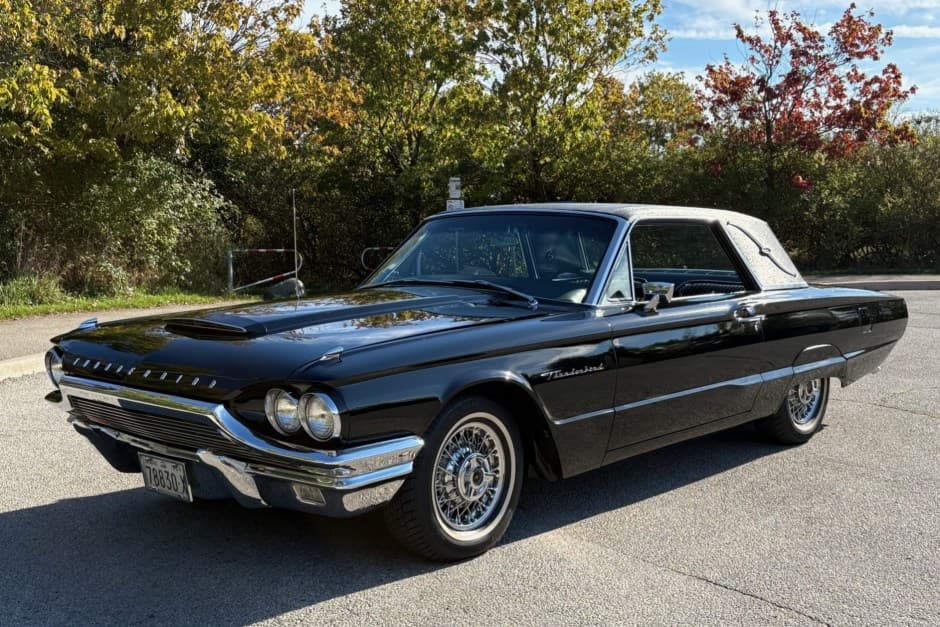 1964 Ford Thunderbird (1964-1966) sold for $14,000