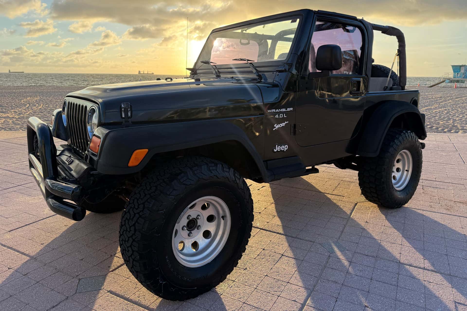 2000 Jeep Wrangler sold for $9,100
