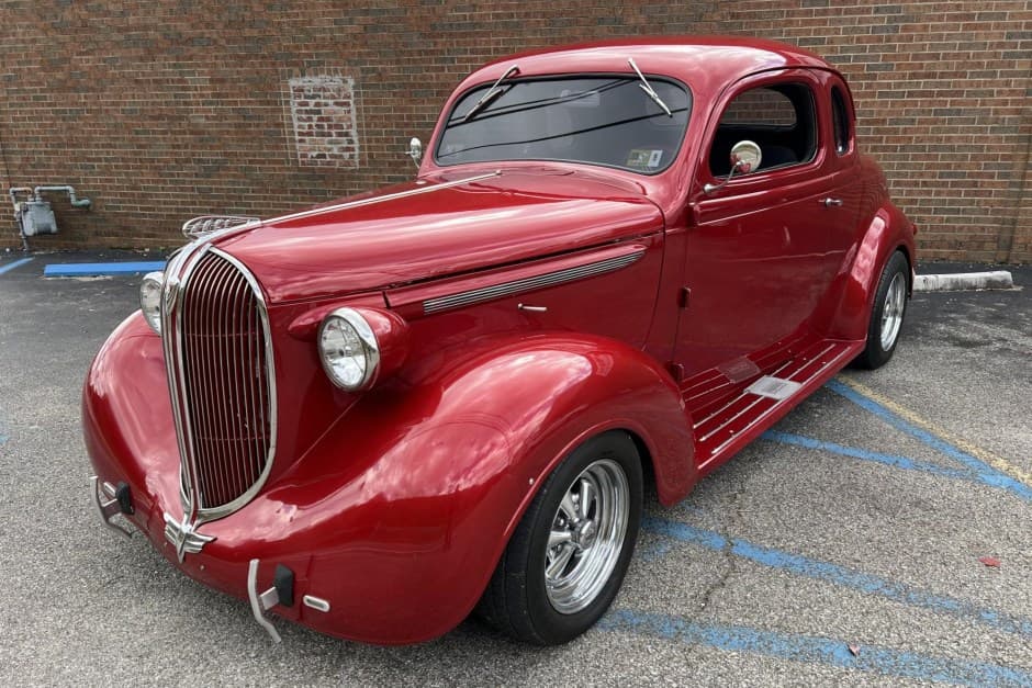 1938 Plymouth Deluxe/Special Deluxe sold for $18,250