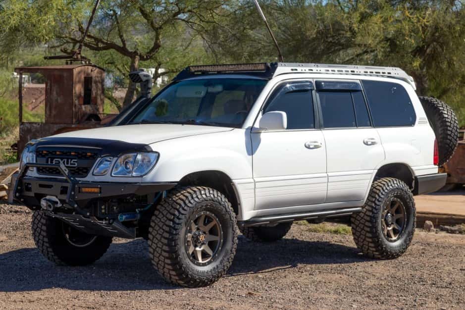 2007 Lexus LX470 sold for $55,500