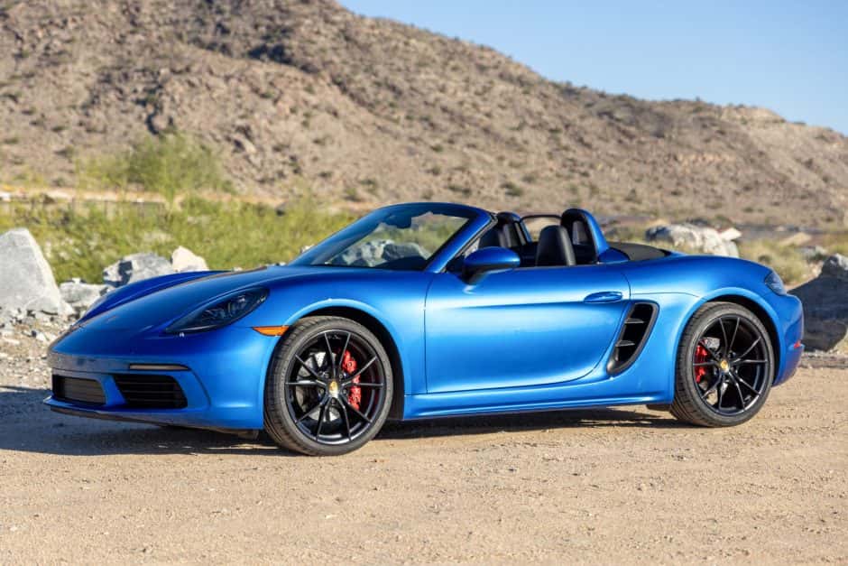 2018 Porsche 982 718 Boxster sold for $60,500