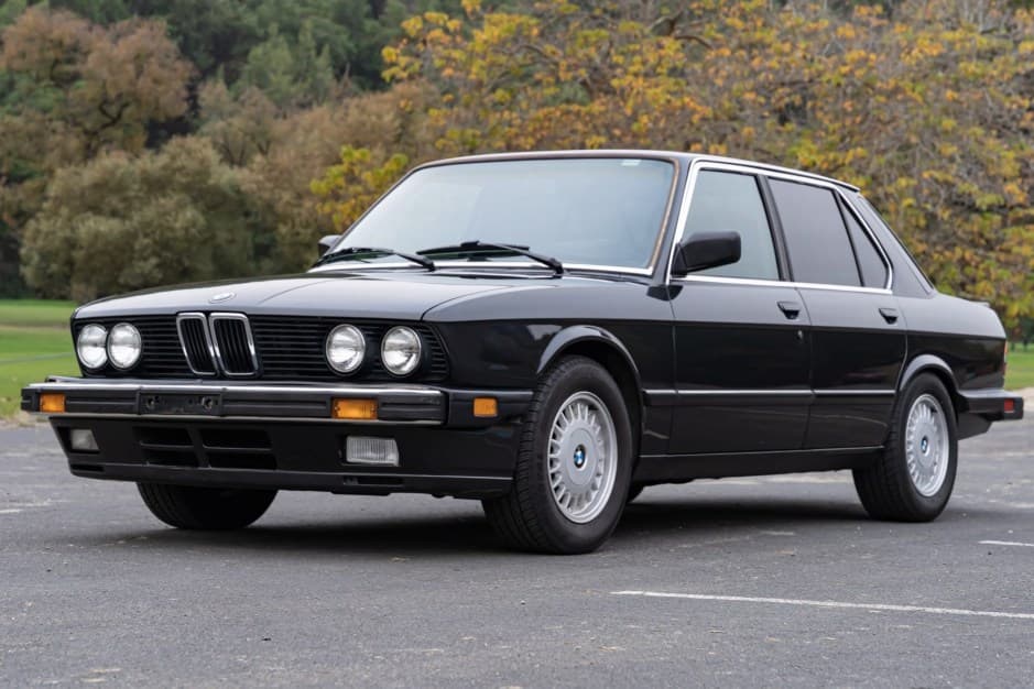 1987 BMW E28 5-Series sold for $20,558