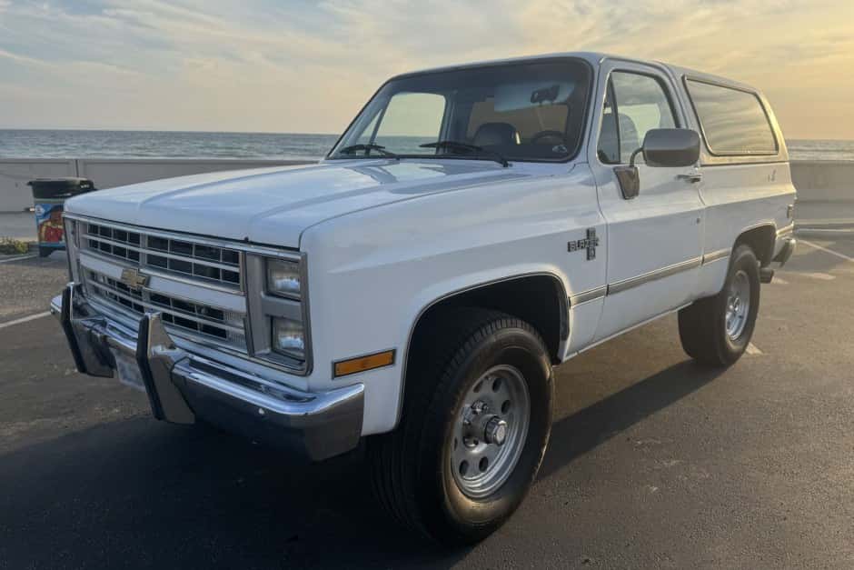 1985 Chevrolet K5 Blazer 1973-1991 sold for $13,000