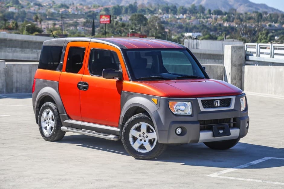 2005 Honda Element sold for $10,000