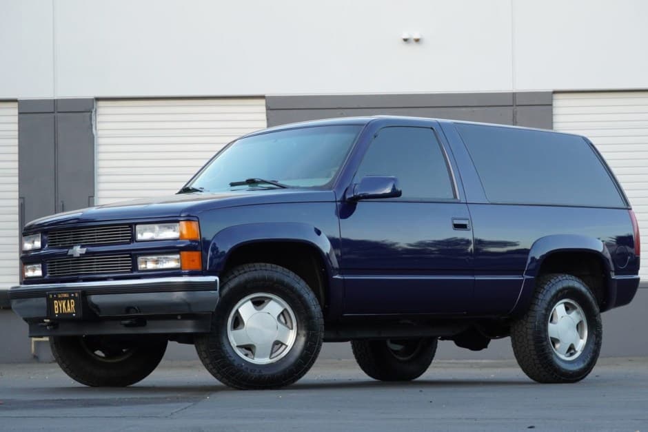 1999 Chevrolet Tahoe GMT400 sold for $33,250