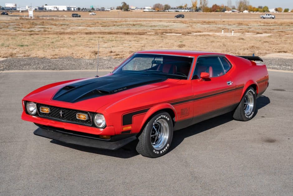 1971 Ford Mustang 1969-1973 sold for $26,250