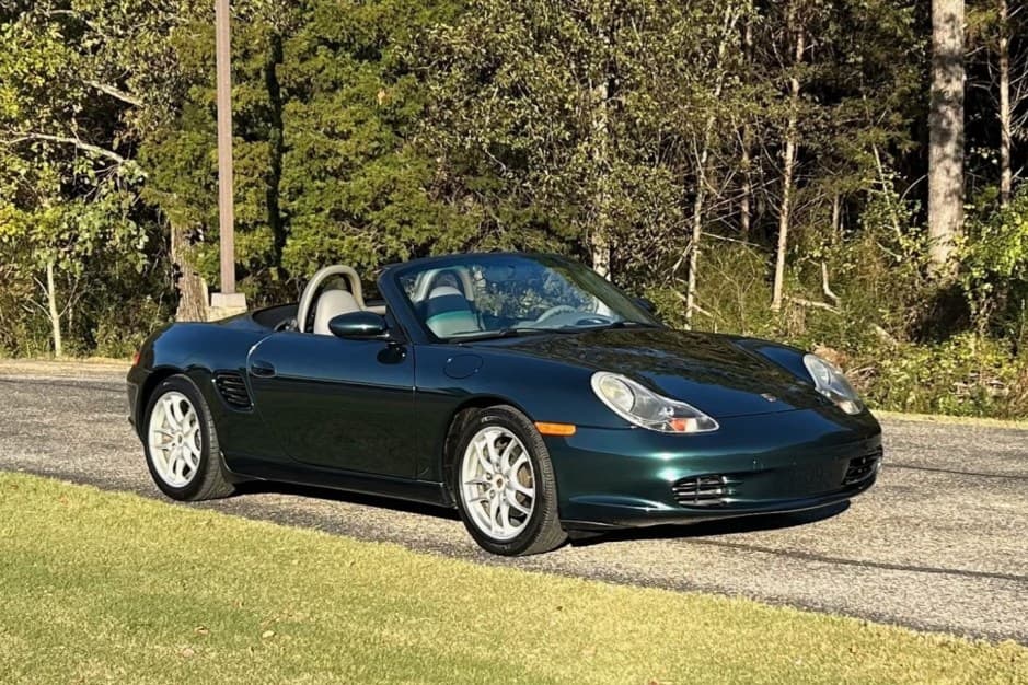 2003 Porsche 986 Boxster sold for $12,844