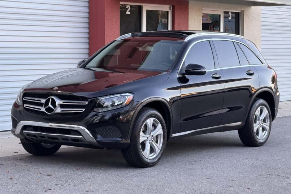 2016 Mercedes-Benz X253 & C253 GLC-Class sold for $15,250