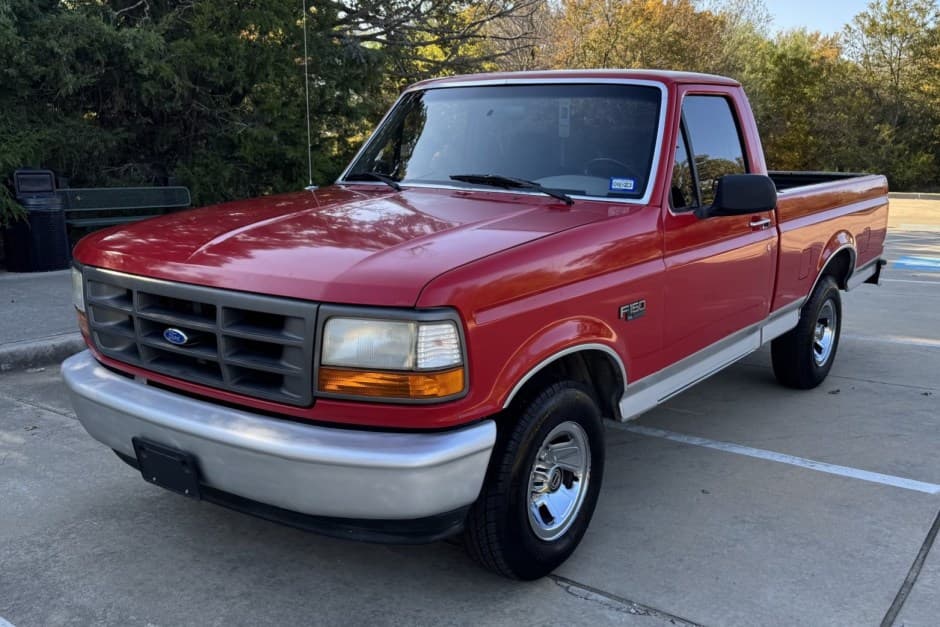 1995 Ford F-Series 1992-1997 sold for $10,500