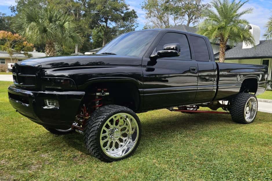 1997 Dodge Ram HD (1994-2002) sold for $22,000
