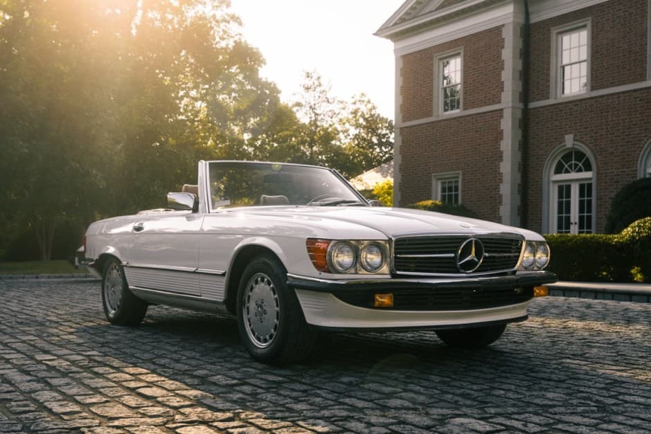1986 Mercedes-Benz R107 SL sold for $14,000