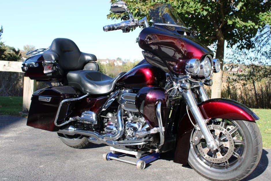2014 Harley-Davidson Touring sold for $13,000