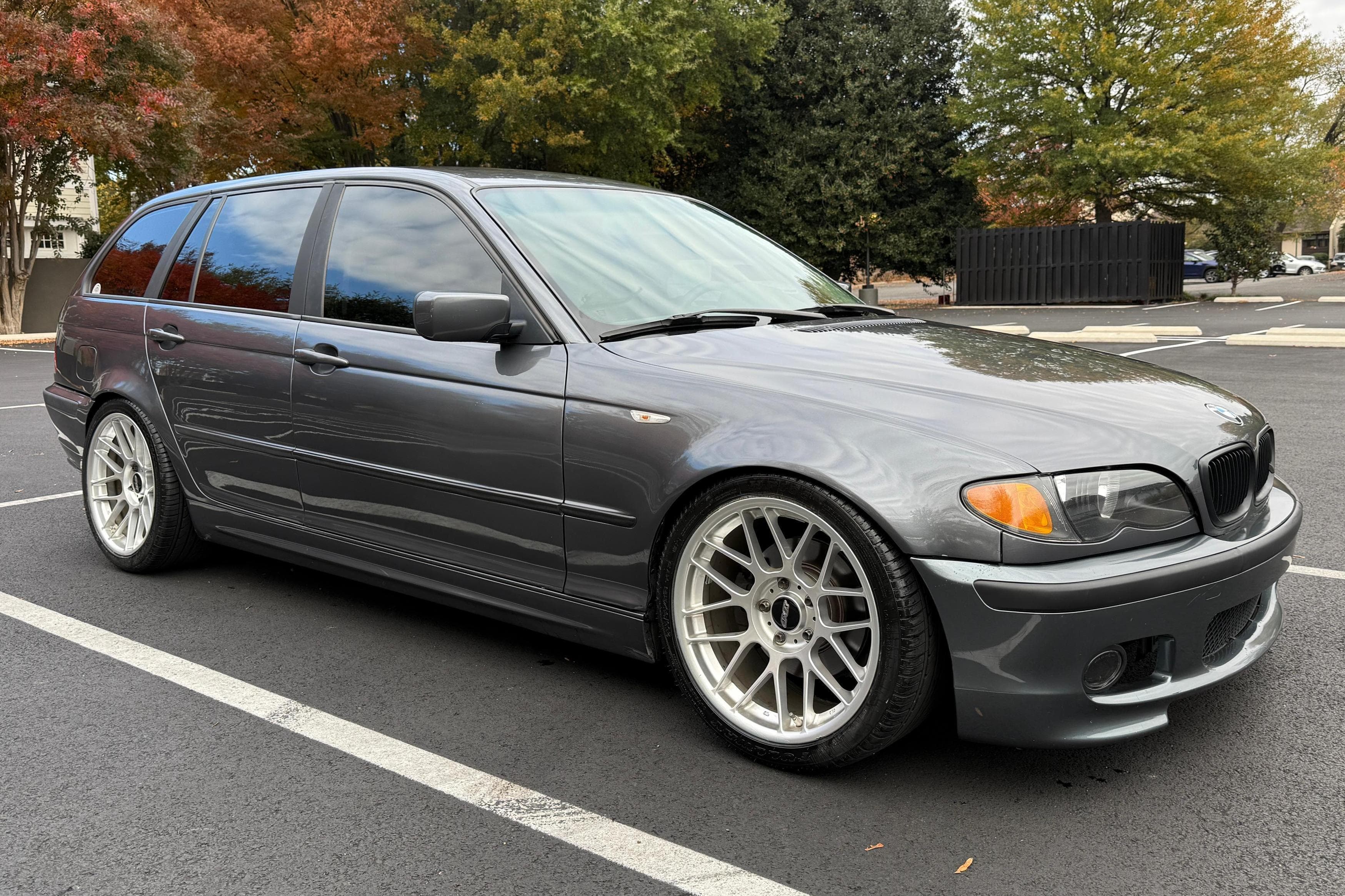 2002 BMW 3 Series sold for $14,000