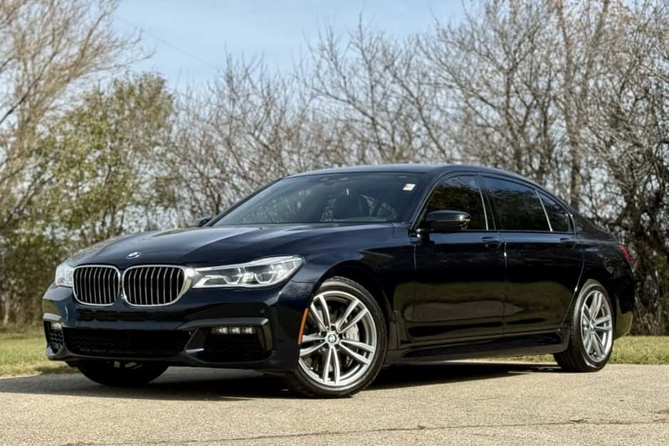 2019 BMW G11/G12 7-Series sold for $34,250