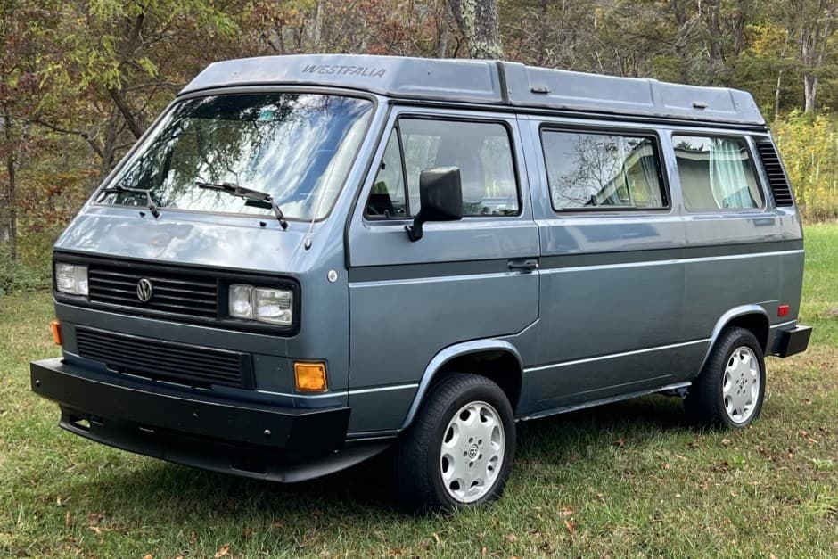 1987 Volkswagen Vanagon sold for $8,993