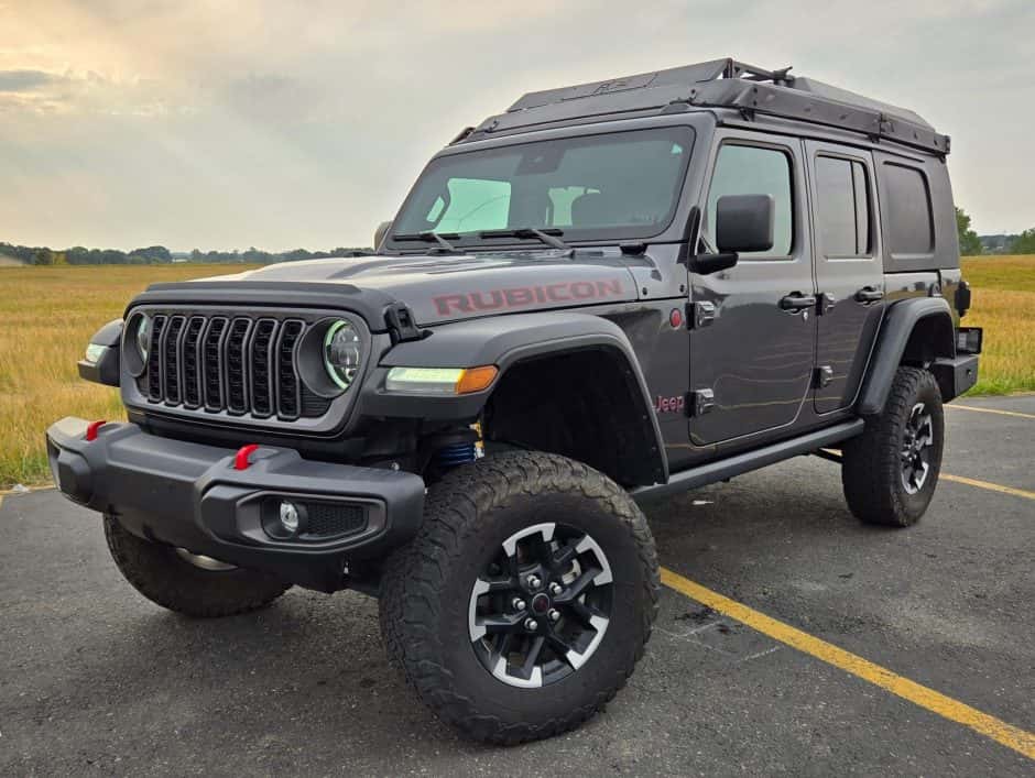 2024 Jeep Wrangler JL (2018+) sold for $37,000