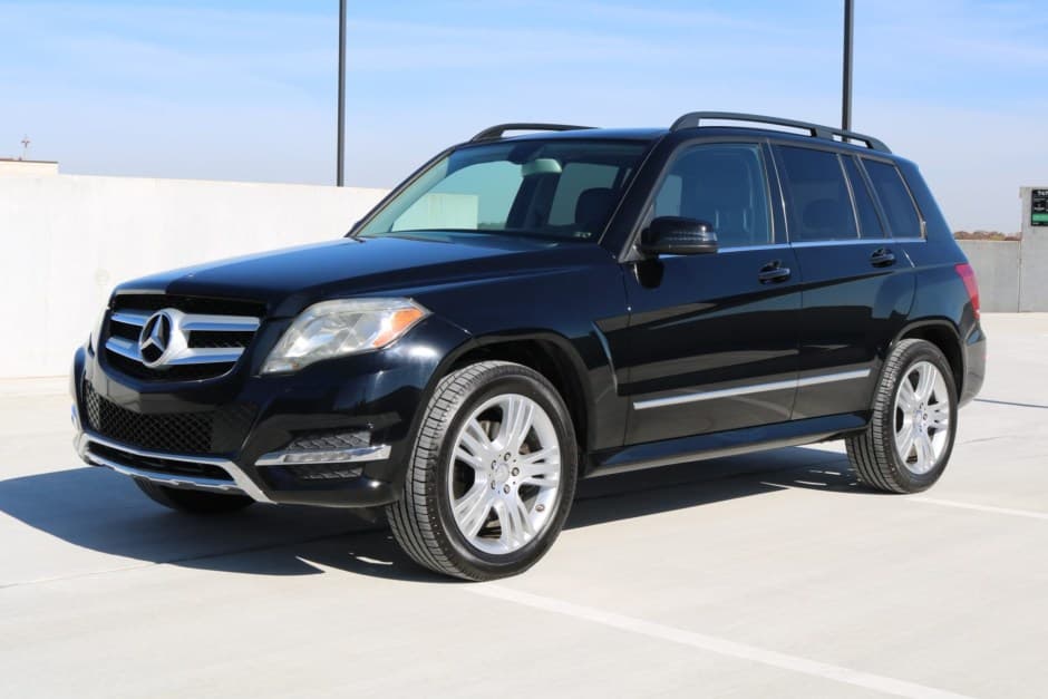 2013 Mercedes-Benz X204 GLK-Class sold for $10,500