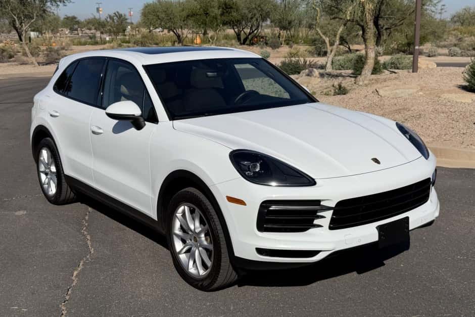 2019 Porsche 9Y0/9Y3 Cayenne (2019-) sold for $24,750