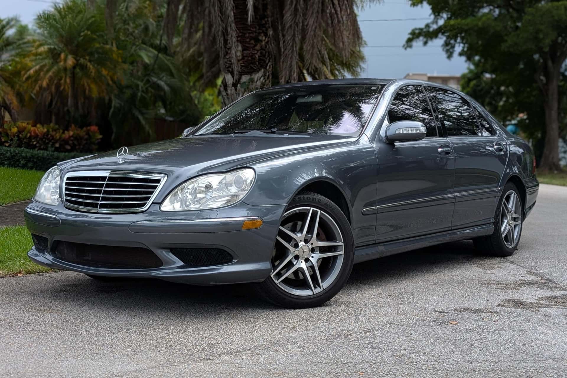 2005 Mercedes-Benz S-Class sold for $5,900