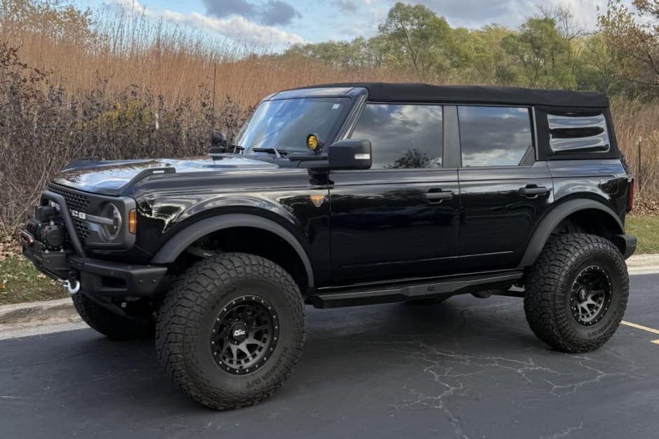 2021 Ford Bronco U725 sold for $36,000