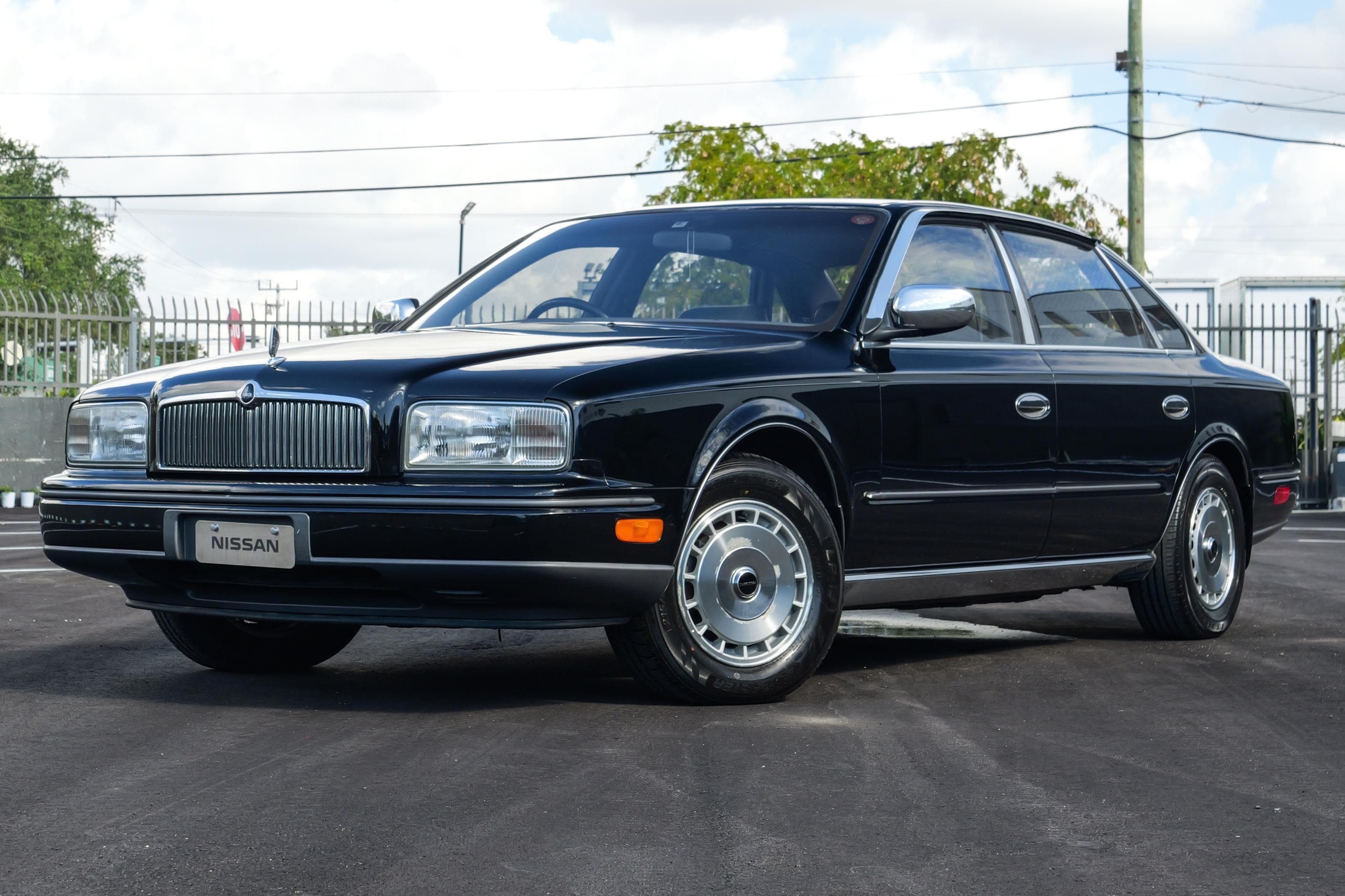 1992 Nissan President sold for $4,600