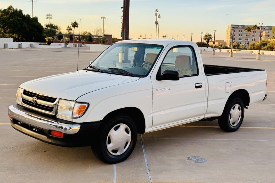 1998 Toyota Tacoma (N1X0 1995-2005) sold for $10,250