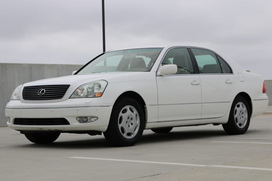 2001 Lexus LS Sedan sold for $17,000