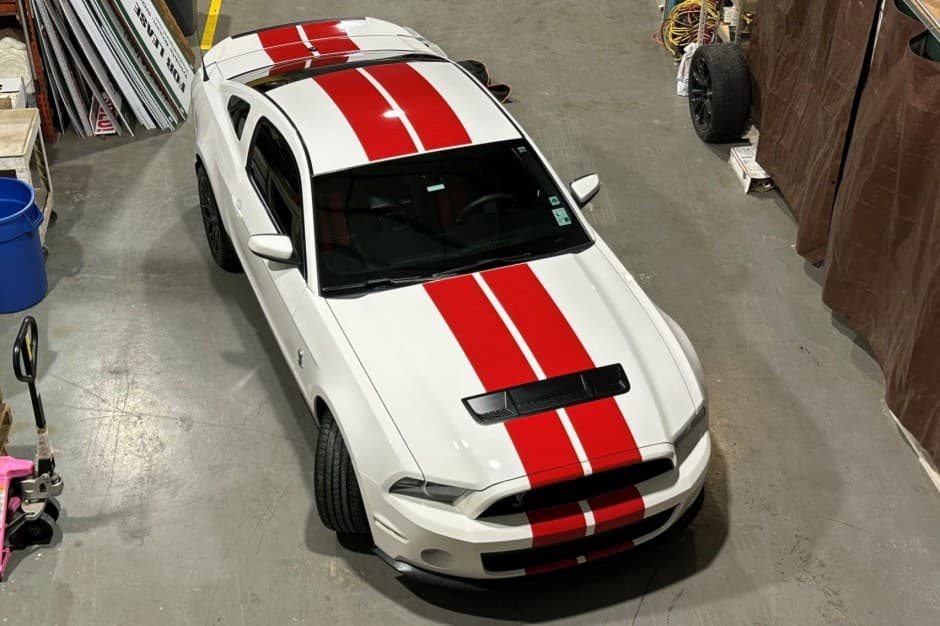 2010 Ford Mustang S197 2005-2014 sold for $29,501