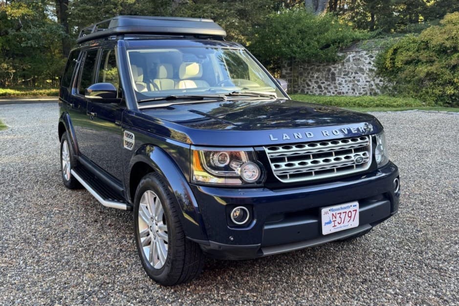 2015 Land Rover LR4 sold for $26,500