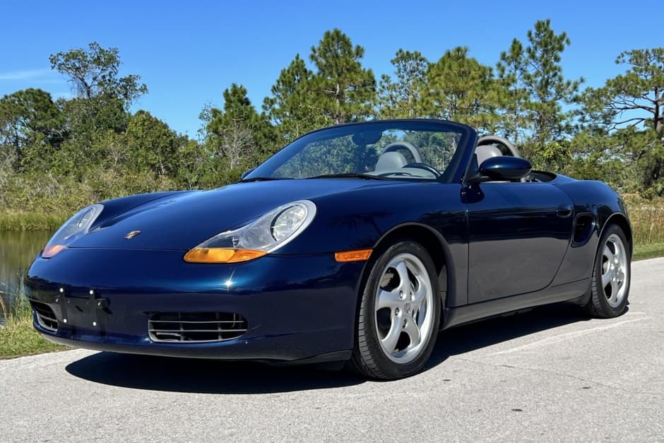 1999 Porsche 986 Boxster sold for $16,000