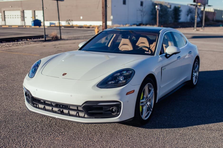 2022 Porsche Panamera sold for $69,700